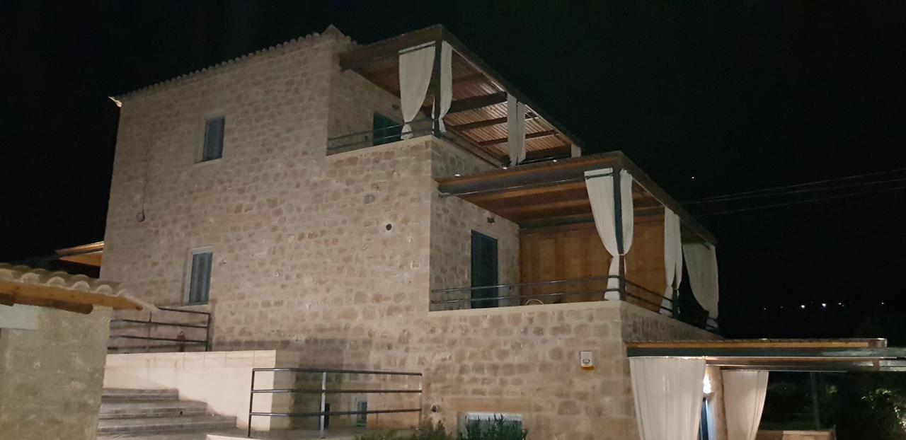 Lithos Guesthouse Kardamili Exterior foto